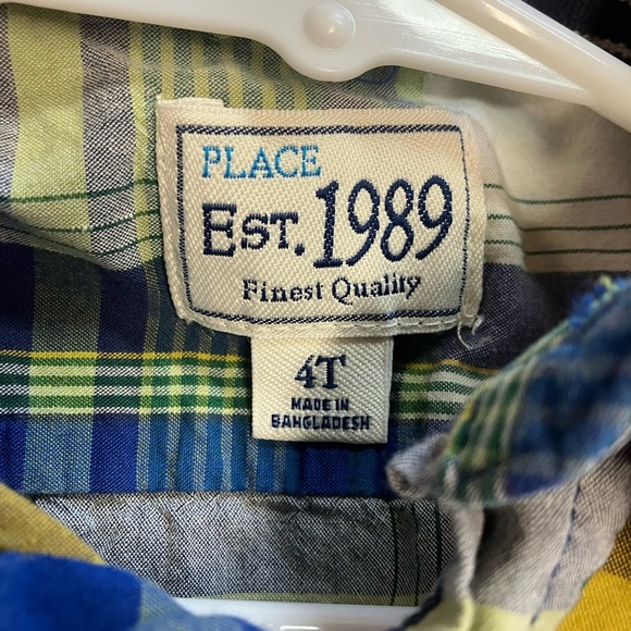 3 Button Down Shirt Bundle - Picture 13 of 15